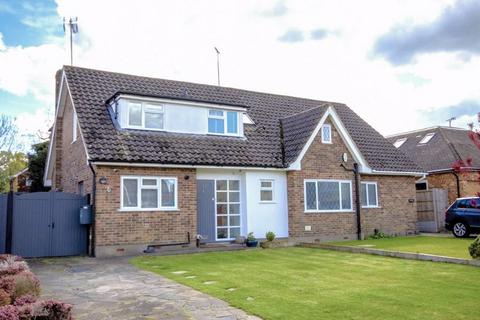 3 bedroom semi-detached house for sale, The Coverts, Brentwood CM13