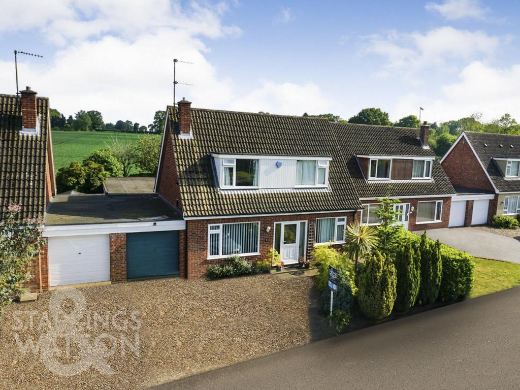 Heath Way, Blofield, Norwich 4 bed chalet for sale £395,000