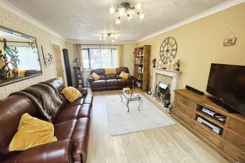 4 bedroom detached house for sale, The Beeches, Sharples