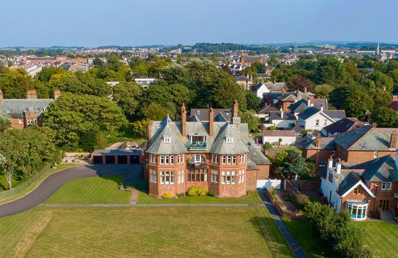 Wellsbourne House, Savoy Park, Ayr 2 bed apartment for sale £240,000