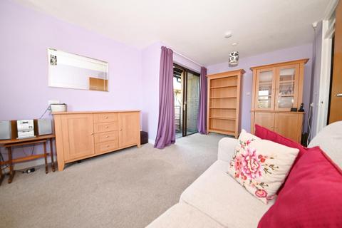 1 bedroom retirement property for sale, Field Lane, Teddington TW11