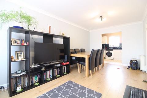 2 bedroom flat for sale, The Ridings, Luton