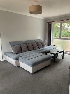 1 bedroom maisonette to rent, Bookham Village