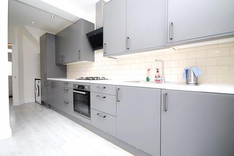63 Westbury Avenue, Southall, UB1 2UZ