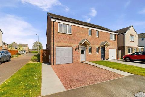 15 Balcastle Crescent, Carluke, ML8 4LG