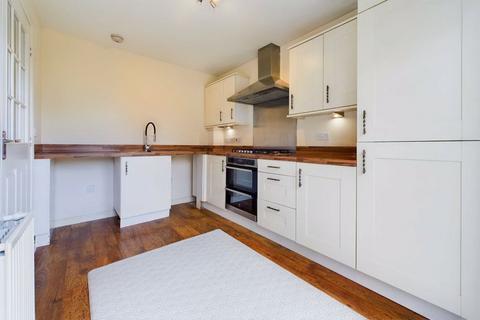 15 Balcastle Crescent, Carluke, ML8 4LG