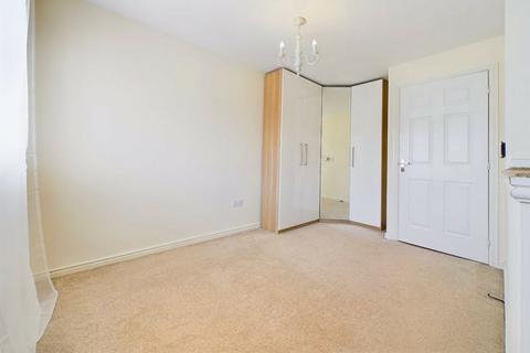 15 Balcastle Crescent, Carluke, ML8 4LG
