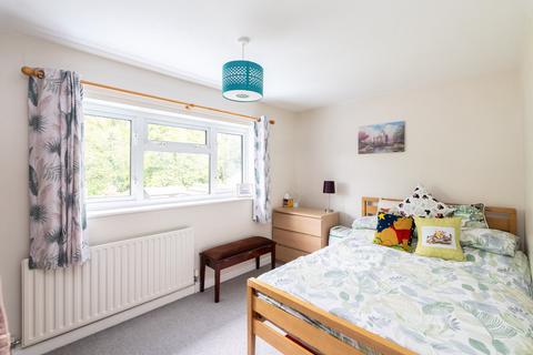 14 Oakfields, Walliswood, Dorking, RH5 5RQ