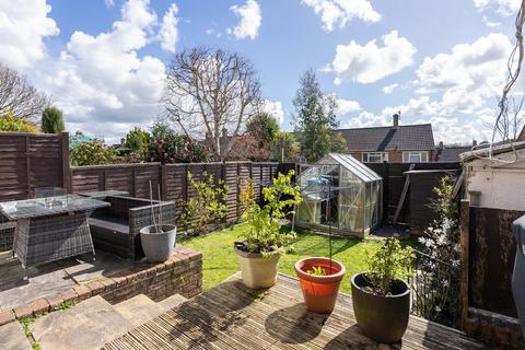 42 Tollgate Road, Dorking, RH4 2PW