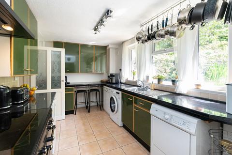 4 bedroom semi-detached house for sale, Springfield Road, Westcott