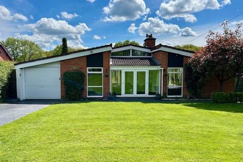 3 bedroom detached bungalow for sale, Earls Common, Droitwich