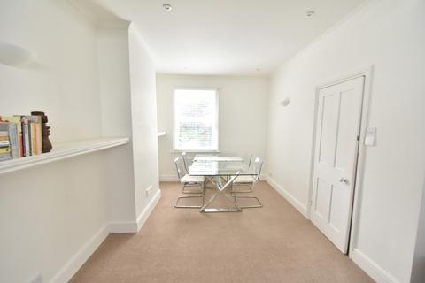 2 bedroom terraced house to rent, Byron Street, Hove