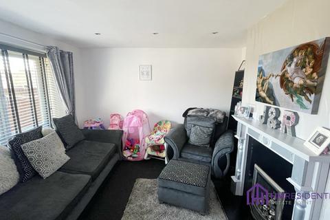 2 bedroom semi-detached house to rent, Glynfellis, Leam Lane NE10