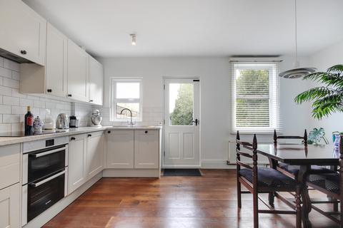 24 Birling Road, Tunbridge Wells, TN2 5LX