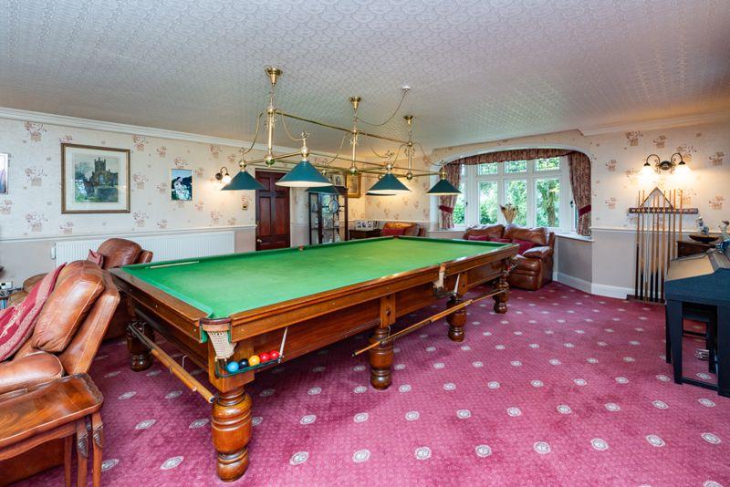 Family/billiard room