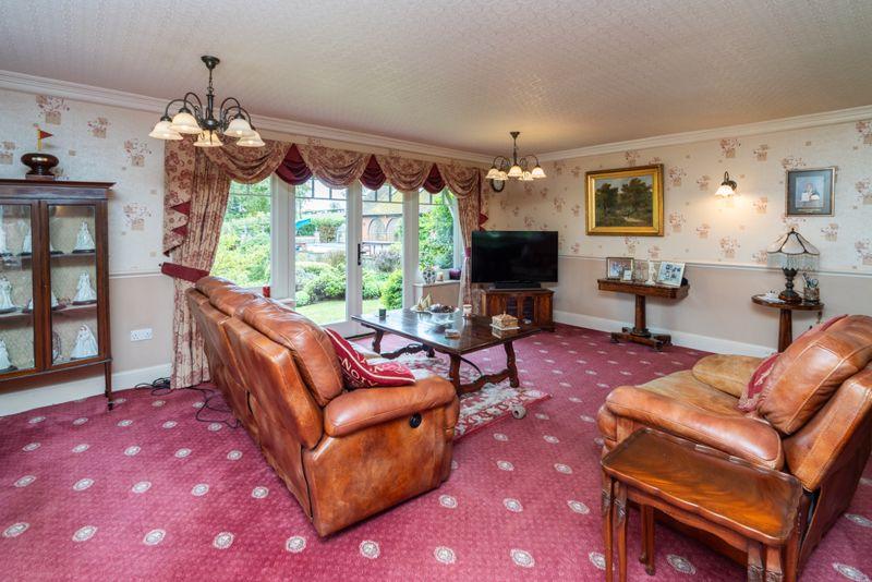 Family/billiard room