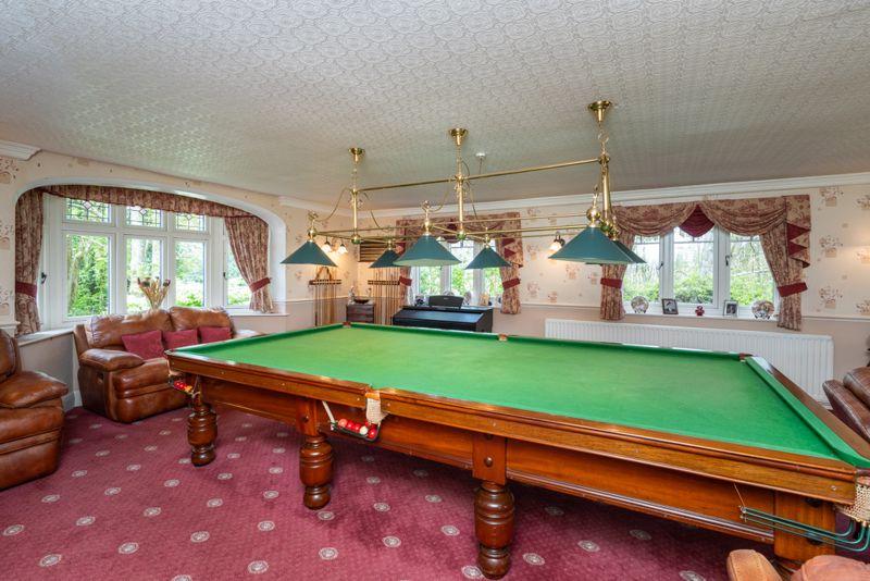 Family/billiard room