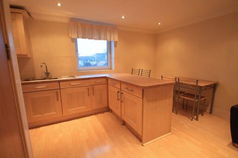 2 bedroom apartment to rent, Moira Place, Cardiff CF24