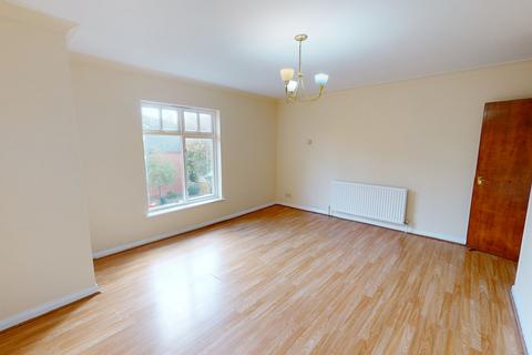 3 bedroom apartment to rent, Leithcote Path, London SW16