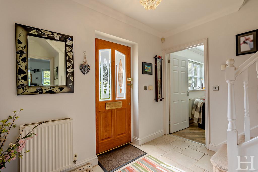 8574160-interior WM13-800