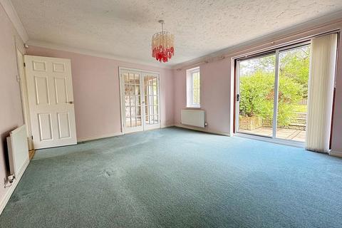 4 bedroom detached house for sale, Tidmington Close, Hatton Park