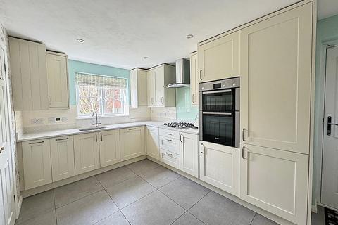 4 bedroom detached house for sale, Tidmington Close, Hatton Park