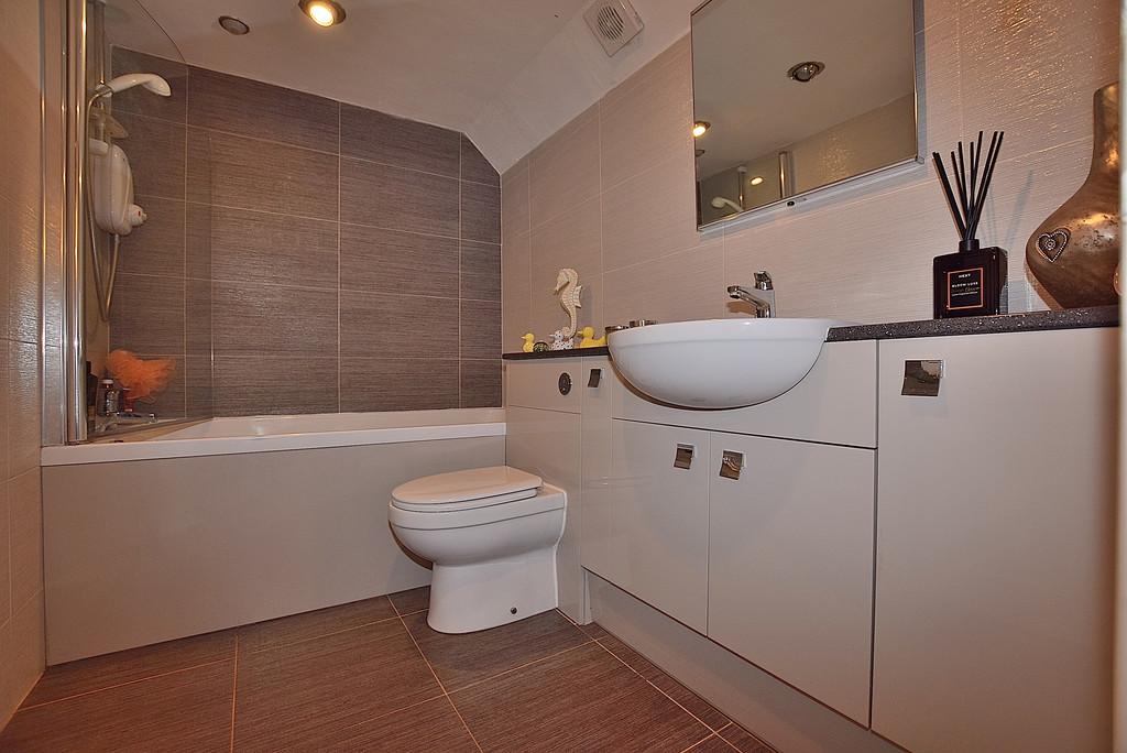 Bathroom 01