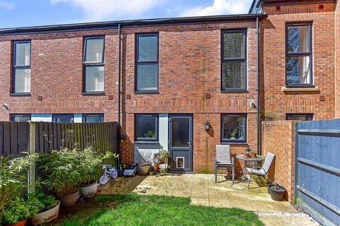 3 bedroom end of terrace house for sale, Liberator Place, Chichester, West Sussex