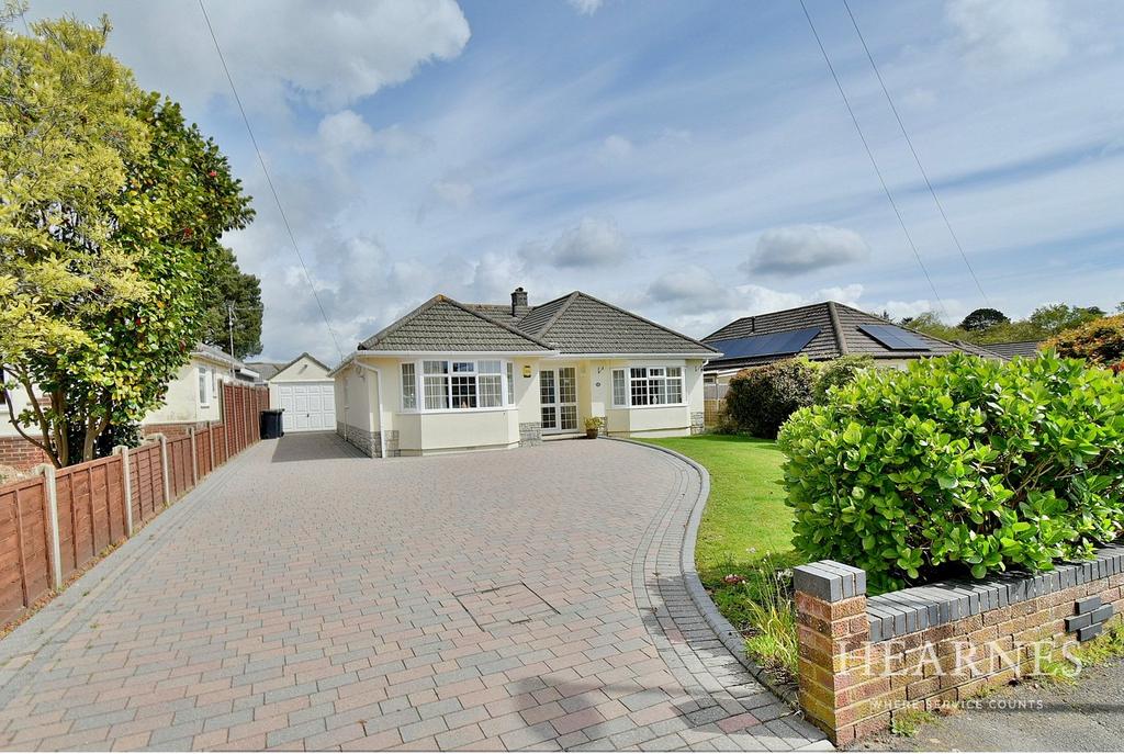 Heathlands Avenue, West Parley... 2 bed detached bungalow for sale £