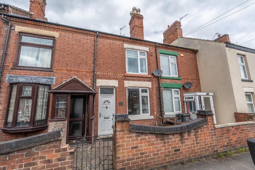 Charnwood Road, Shepshed... 2 bed terraced house for sale £160,000