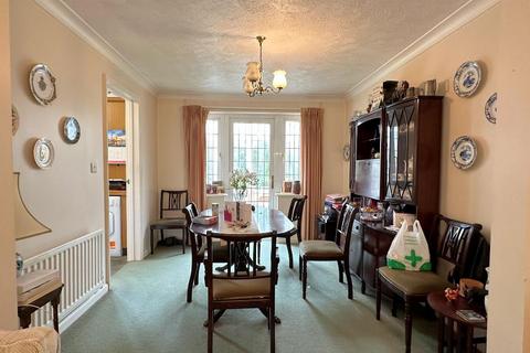 2 bedroom end of terrace house for sale, Penns Court, Horsham Road, Steyning, West Sussex, BN44 3BF