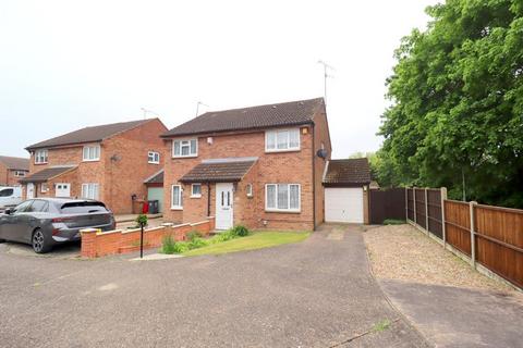 3 bedroom semi-detached house for sale, Enderby Road, Warden Hills, Luton, Bedfordshire, LU3 2HG