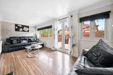 3 bedroom end of terrace house for sale, Upfield Road, Hanwell, London, W7 1AW
