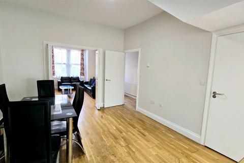 4 bedroom terraced house to rent, Southcroft Road, London SW16