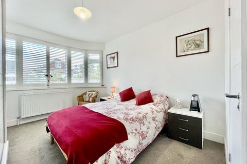 2 bedroom bungalow for sale, Stanpit, Christchurch BH23