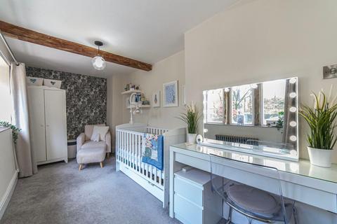 3 Beech Lane, Grasscroft, Oldham, OL4 4EP