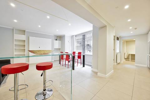 undefined, Redcliffe Gardens, Chelsea, London, SW10