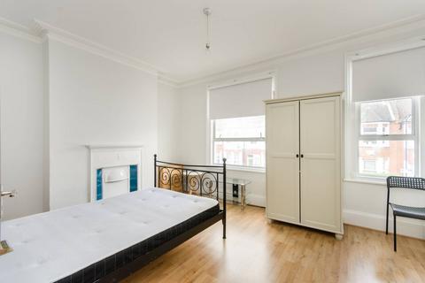 4 bedroom house to rent, Sandringham Road, Willesden, London, NW2