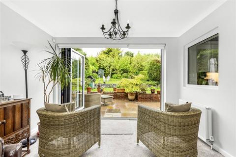 undefined, Kingsdown Avenue, South Croydon, CR2