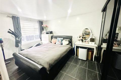 3 bedroom apartment for sale, Edgecoombe, Selsdon, Croydon, CR2