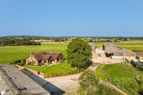 2 bedroom detached house for sale, Lomas Lane, Sandhurst, Kent, TN18