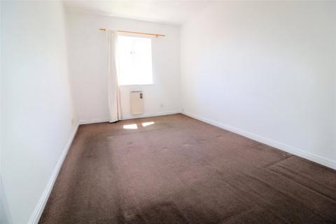 2 bedroom flat for sale, Chandlers Drive, Erith, Kent, DA8