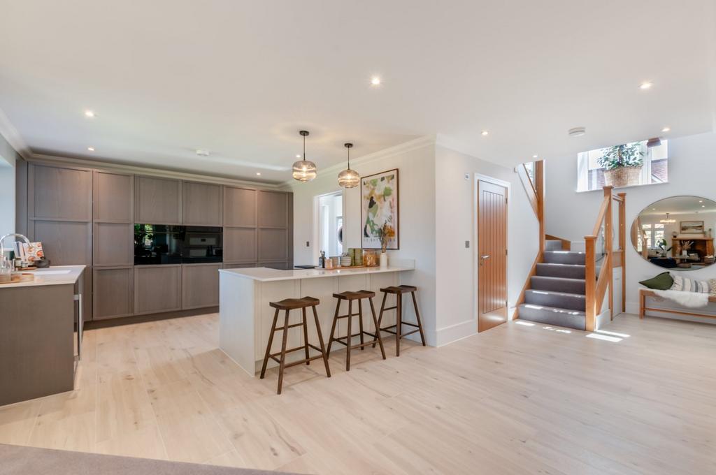 Hawksdown Road, Walmer, Deal, Kent 4 bed detached house for sale £870,000