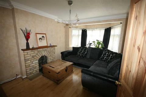 3 bedroom flat to rent, Harrow HA1