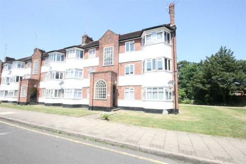 3 bedroom flat to rent, Harrow HA1