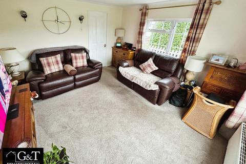 1 bedroom park home for sale, Austcliffe Park, Austcliffe Road, Cookley, Kidderminster
