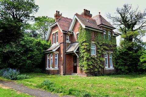 3 bedroom detached house for sale, Dane Park Lodge, Park Crescent Road, Margate