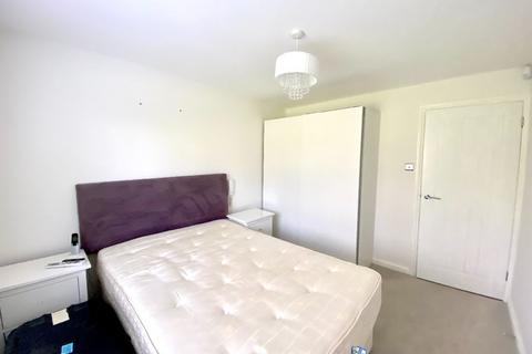 12 Marwell Close, Romford, RM1 2TE
