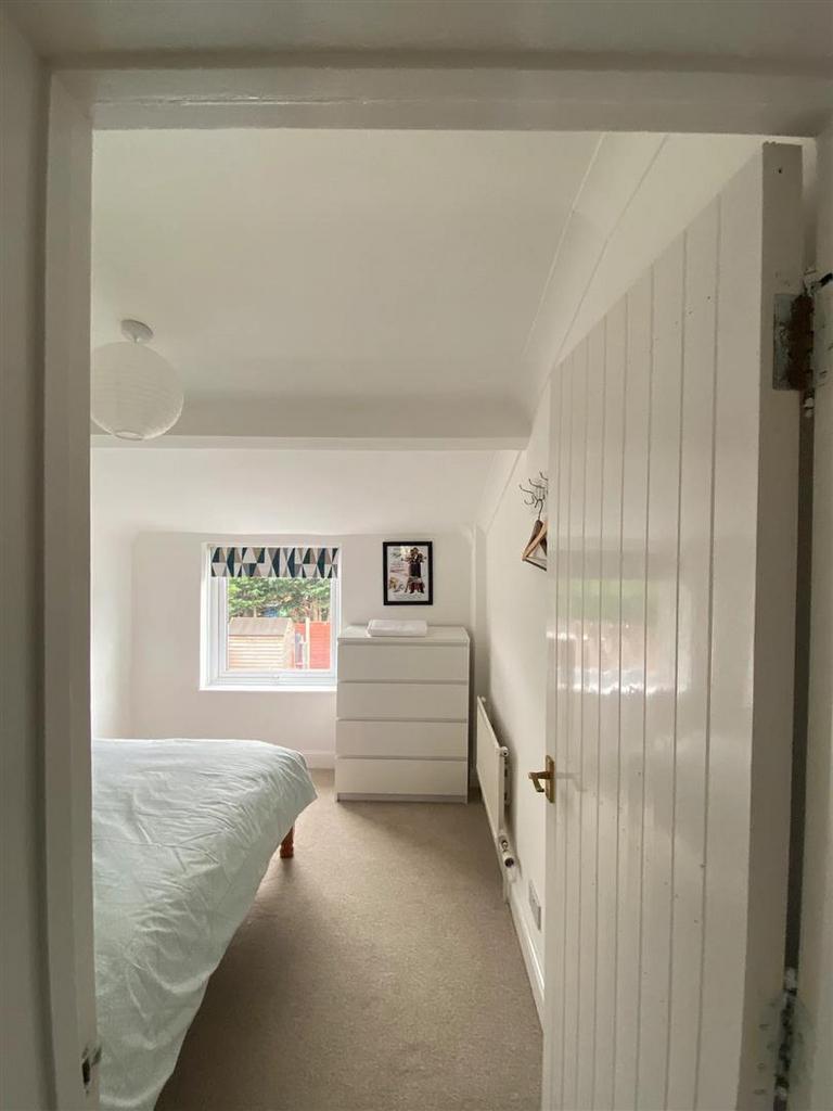 Bedroom 3 II.jpg