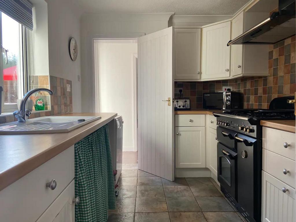 Kitchen I.jpg